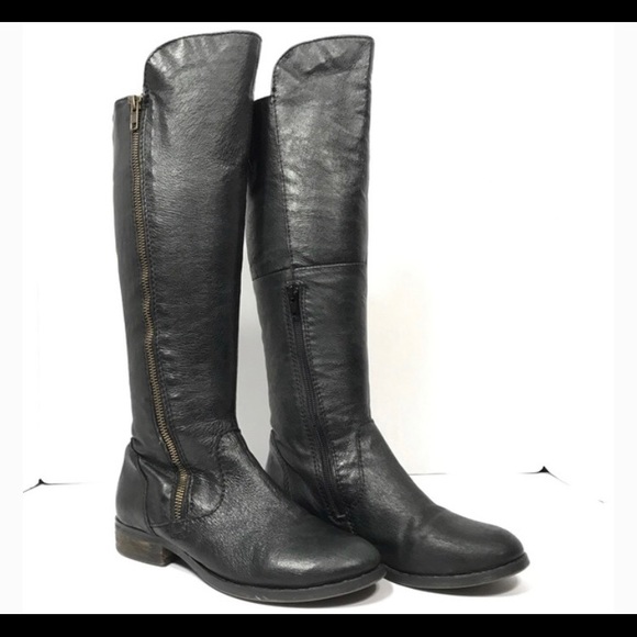 Also Shawny riding tall boots - Picture 1 of 5